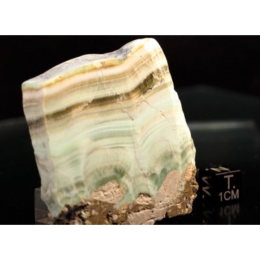 Mineral aragonito verde