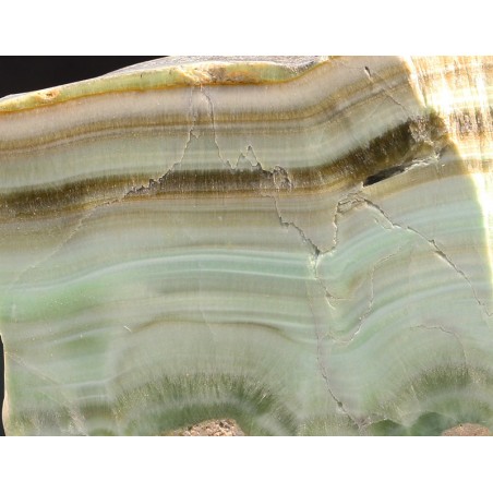 Mineral aragonito verde Mineral aragonito verde