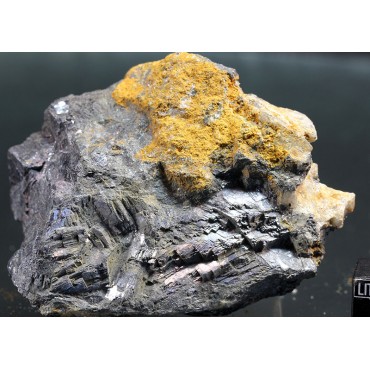 Mineral galena