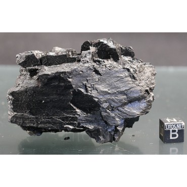 Mineral carbón tipo lignito