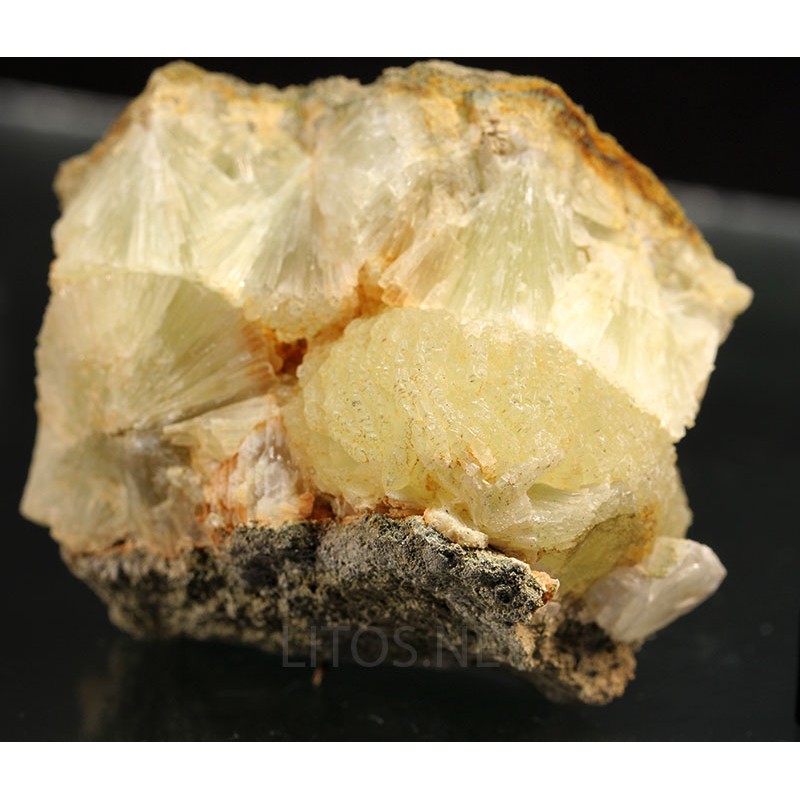 Mineral prehnita