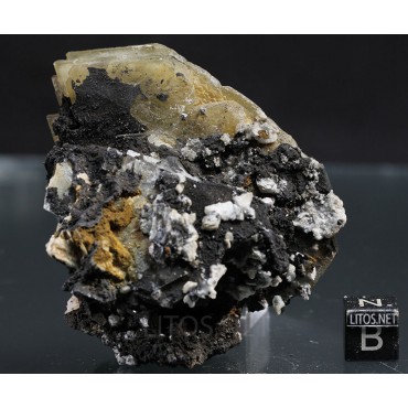 Mineral baritina