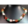 Collar de minerales pulidos