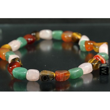 Collar de minerales pulidos