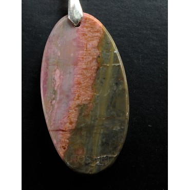 Colgante de piroxmangita