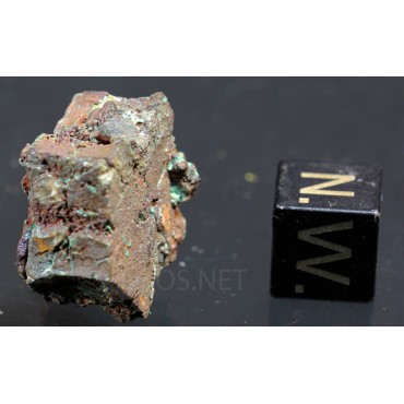 Cobre nativo pseudomorfico