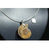 Colgante de ammonite fosilizado