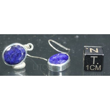 Pendientes de corindon azul