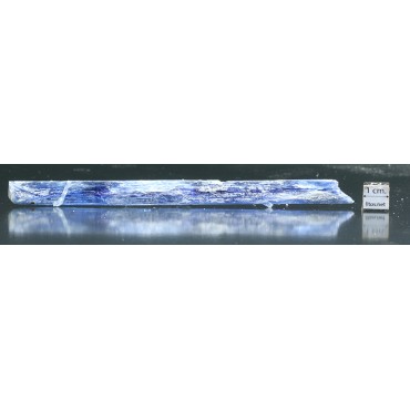 Mineral cianita