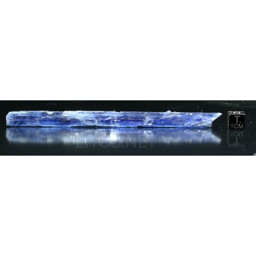 Mineral cianita