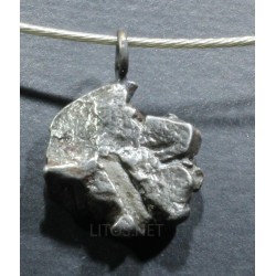 Meteorito colgante