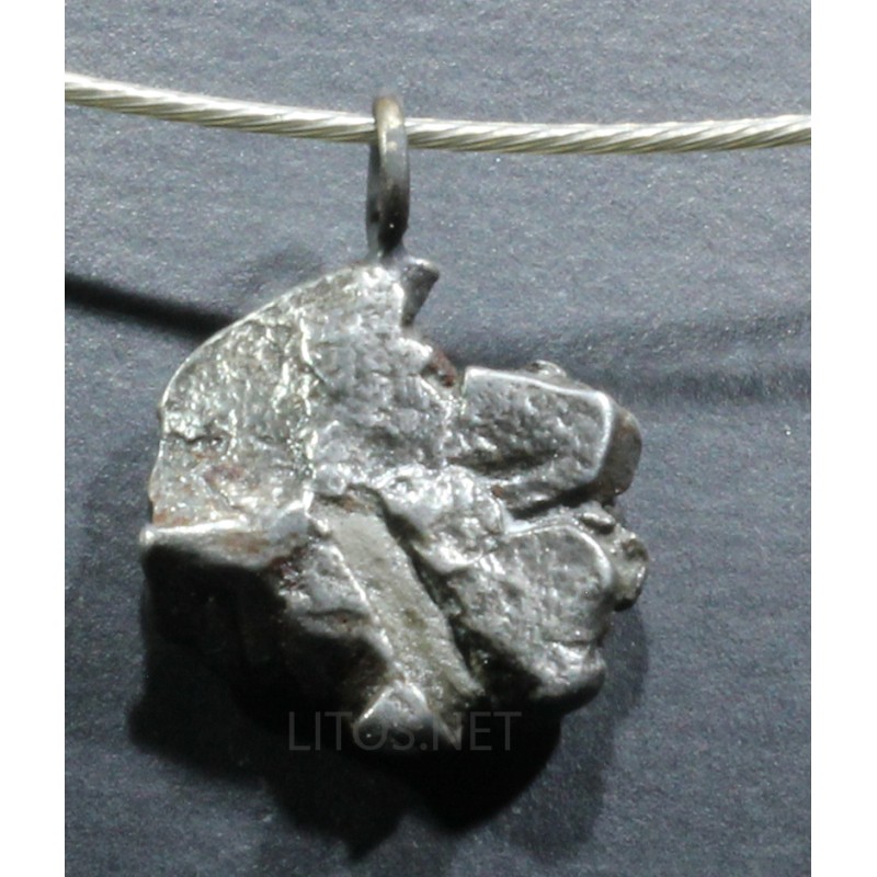 Meteorito colgante Meteorito colgante