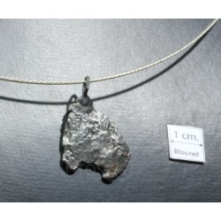 Meteorito colgante