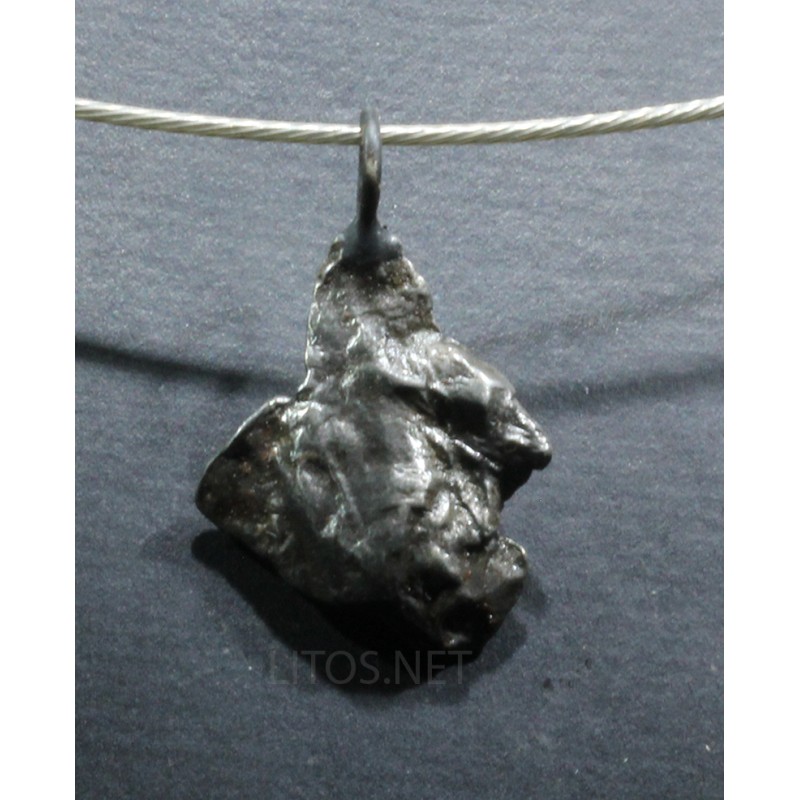 Meteorito colgante Meteorito colgante