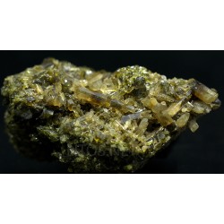 Clinozoisita