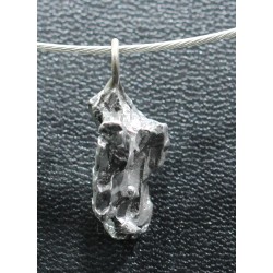 Meteorito colgante