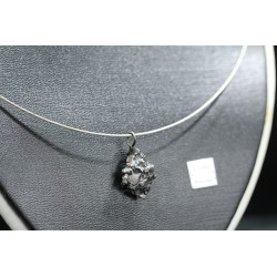 Meteorito colgante