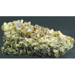 Clinozoisita