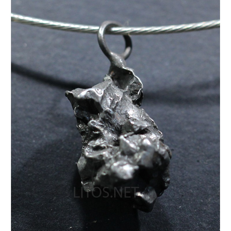 Meteorito colgante