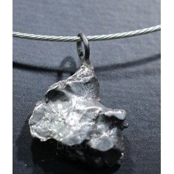 Meteorito colgante