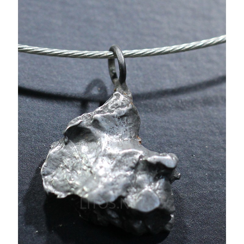 Meteorito colgante