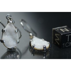 Calcedonia, Pendientes