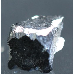 Bixbyita