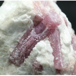 Rubelita (turmalina)