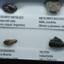 Colección de meteoritos y tectita