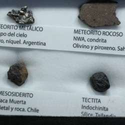 Colección de meteoritos y tectita