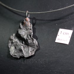 Meteorito colgante