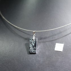 Colgante de meteorito