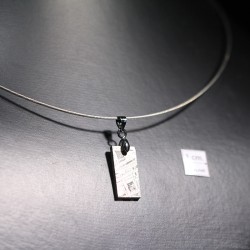 Colgante de meteorito