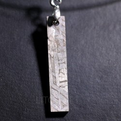 Colgante de meteorito