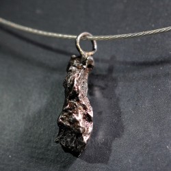 Meteorito colgante