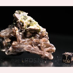 Axinita cristalizada