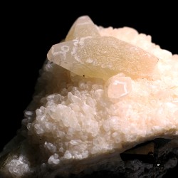 Calcita con pirita y sericita