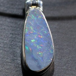 Opalo noble colgante