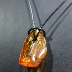Ámbar colgante