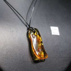 Ámbar colgante