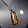 Ámbar colgante