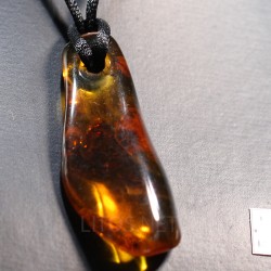 Ámbar colgante