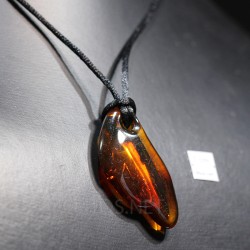Ámbar colgante