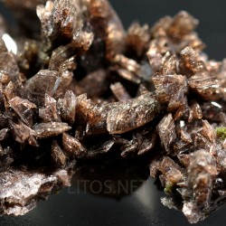 Axinita cristalizada