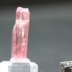Elbaita (turmalina rosa)