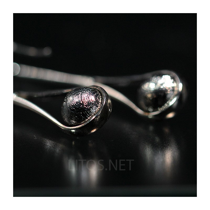Pendientes de meteorito