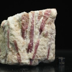 Turmalina rubelita