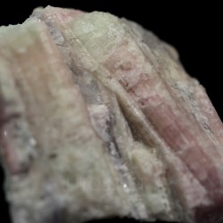Turmalina rubelita
