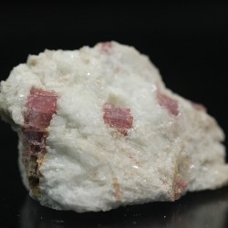 Turmalina rubelita