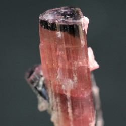 Elbaita (turmalina rosa)